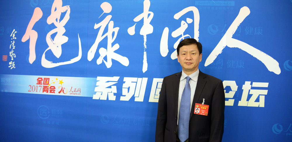 全國(guó)政協(xié)委員、北京大學(xué)國(guó)際醫(yī)院院長(zhǎng)陳仲?gòu)?qiáng)